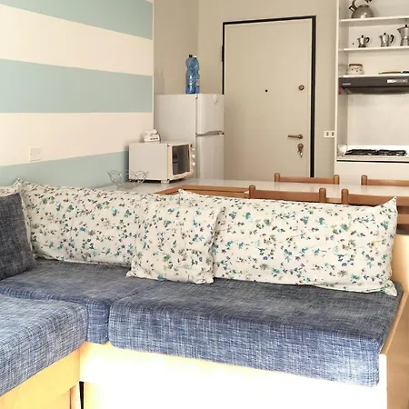 2 Bedroom Lovely In Apartment Lavagna