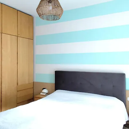 2 Bedroom Lovely In Apartamento