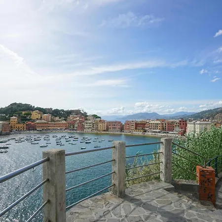 2 Bedroom Lovely In Apartamento