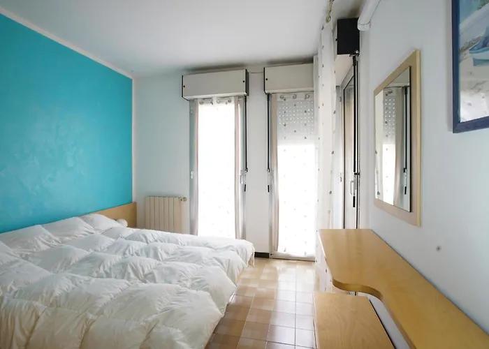 2 Bedroom Lovely In