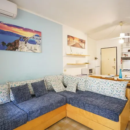 Apartment 2 Bedroom Lovely In Lavagna
