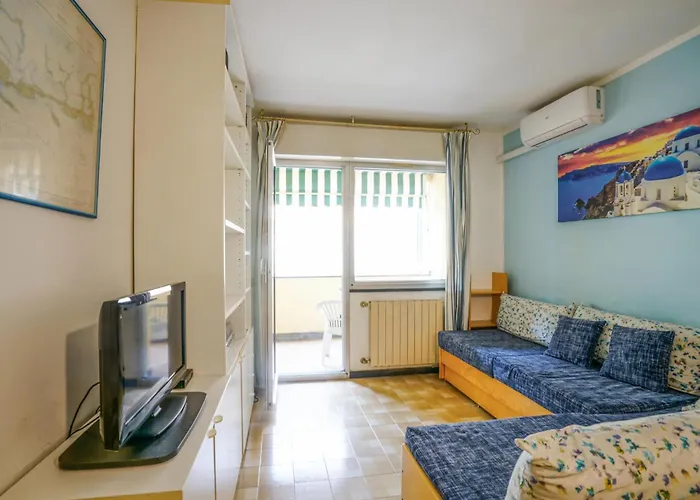 2 Bedroom Lovely In *